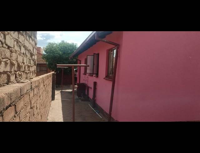 3 BEDROOM HOUSE FOR SALE IN SOSHANGUVE WW